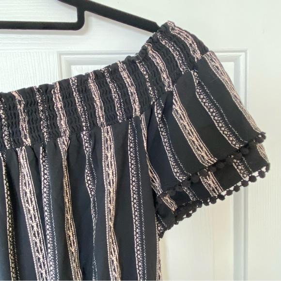 Black Off Shoulder Romper Womens Small - Picture 6 of 16